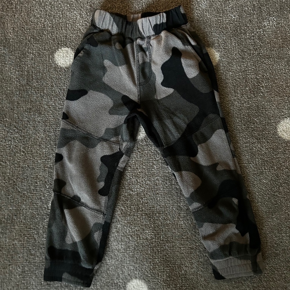 Fleece pants - middle layer